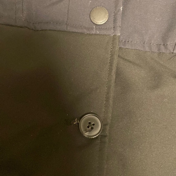 Holden • Colour Block Puffer Vest - Picture 6 of 8